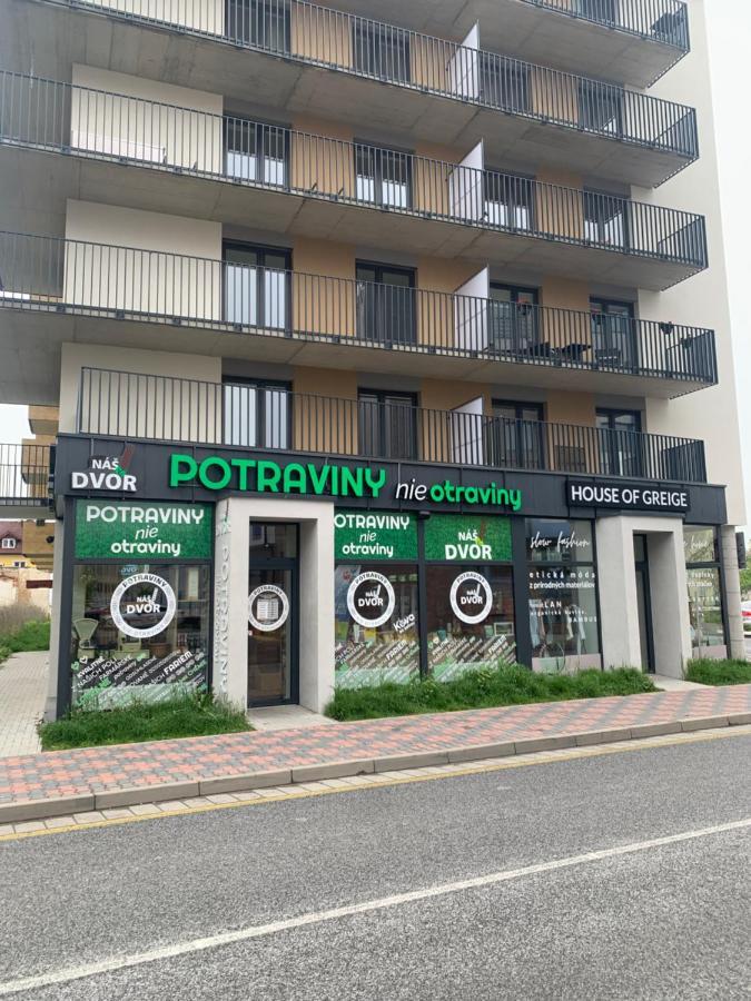 פופראד Apartments Centrum Hviezdoslav מראה חיצוני תמונה
